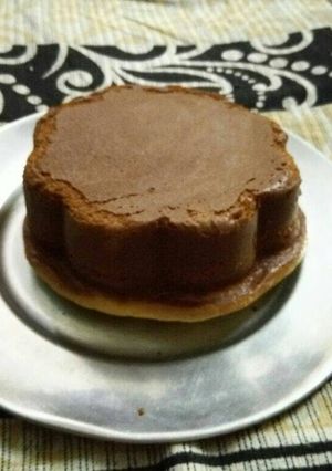 A picture of Eggless,Ovenless Pineapple Sponge Cake.