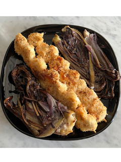 Foto di Spiedini di anelli di totano e gamberoni con radicchio al forno🦑🦐
