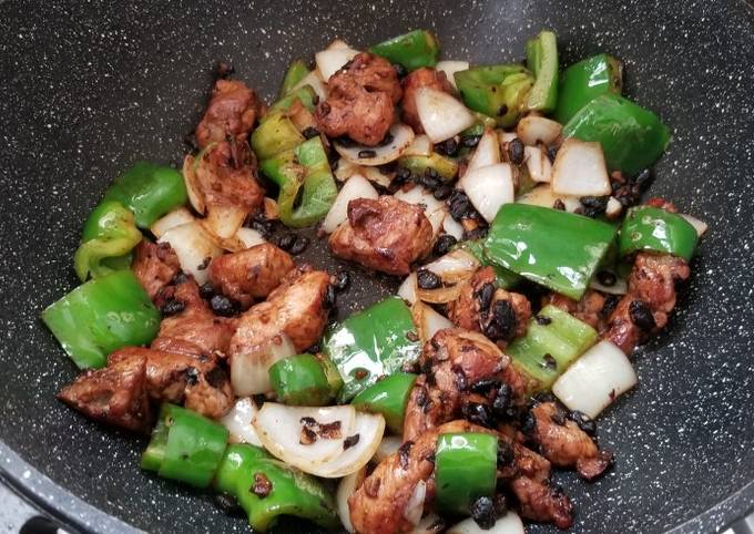 Recipe of Any-night-of-the-week Chinese Black Beans spareribs with green bell pepper onion 豉椒炒排骨