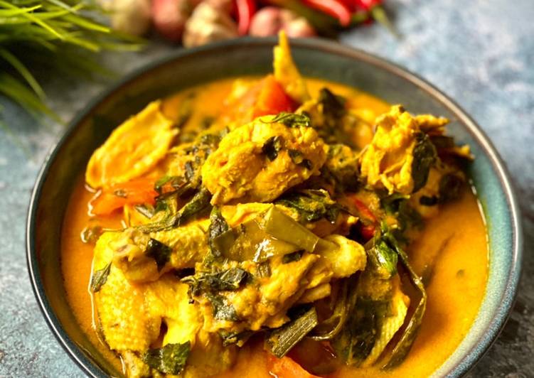 Steps to Prepare Any-night-of-the-week Ayam Woku Woku (Manadonese Chicken Stew)