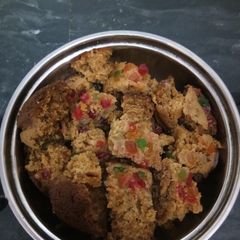 A picture of Parle G biscuit cake.