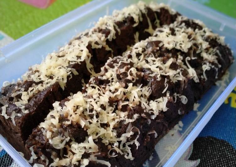 Bagaimana Menyiapkan Brownies Oreo kukus (hanya menggunakan blender) Anti Gagal