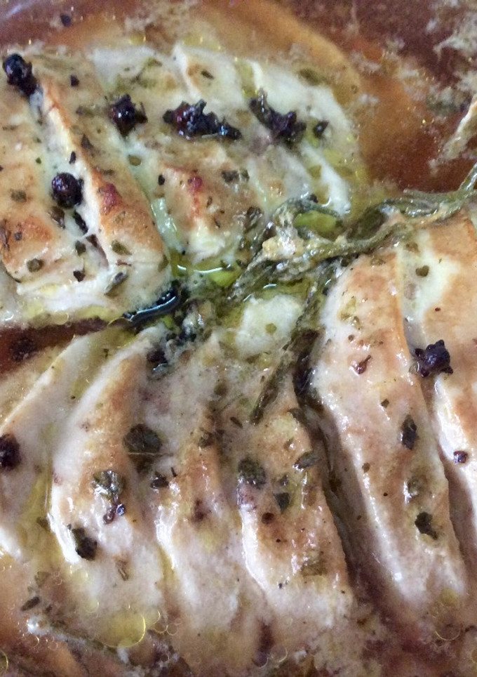 Una foto de Pechugas de pollo al horno🍗