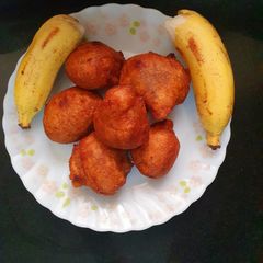 A picture of Banana sweet bajji.
