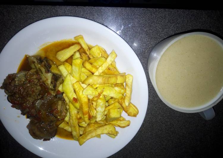 Fry sweet potato peppered soup and kunun tsamiya