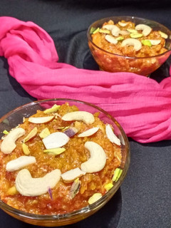 ગાજર નો હલવો (Gajar Halwa Recipe In Gujarati) રેસીપી મુખ્ય ફોટો
