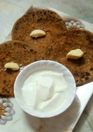 પનીર બટર પરાઠા (Paneer Butter Paratha Recipe In Gujarati) રેસીપી મુખ્ય ફોટો