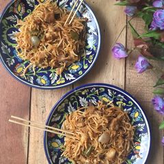 A picture of Schezwan Chicken Noodles.