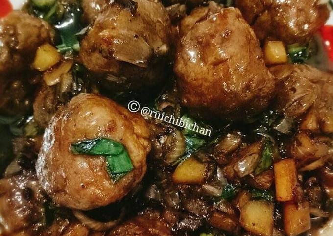 Resep Semur Bakso Kuah Oleh Rui Cookpad