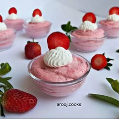 A picture of Strawberry Mousse.