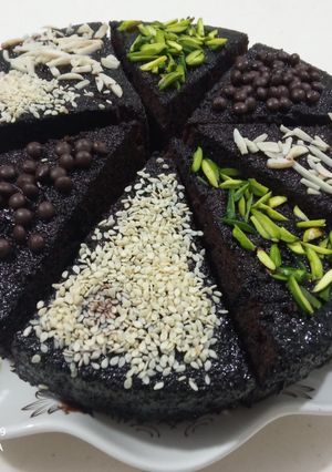 عکسی از دستور کیک خیس شکلاتی