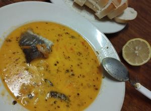 Una foto de Caldo de pescado