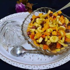 A picture of Meetha fruits chaat.