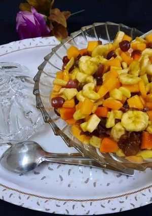 A picture of Meetha fruits chaat.