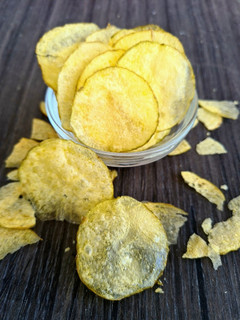 Una foto de Patatas chips al microondas