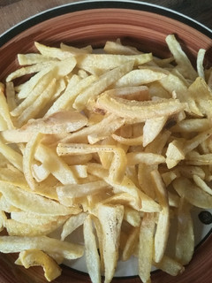 A picture of Banana and potatoes chips.