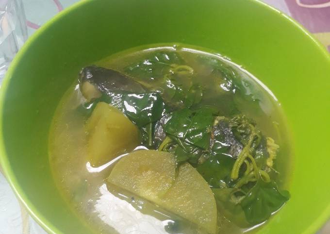 Bandeng kuah kuning