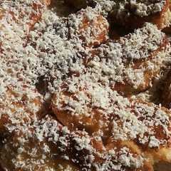 รูปของ Pisang Goreng Coklat Putih