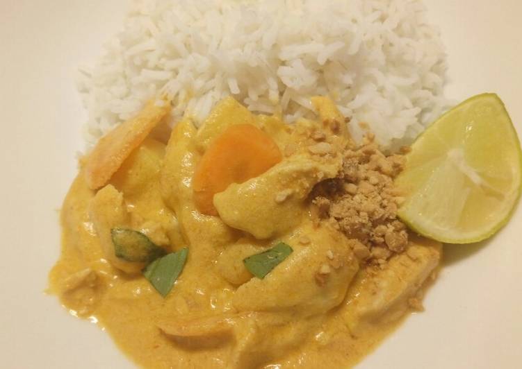 Massaman chicken curry