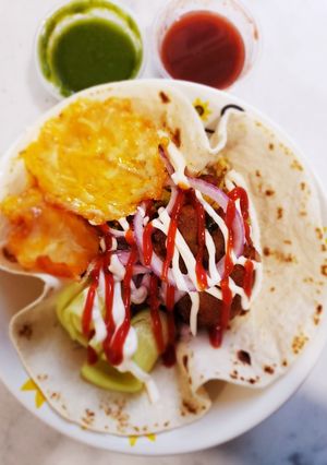 A picture of Tortilla tikki chaat.