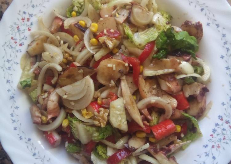 Ensalada de pulpo a la mediterránea