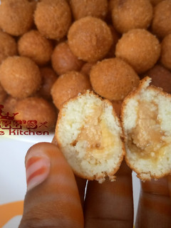 A picture of Chocolate Milk balls (gullisuwa).