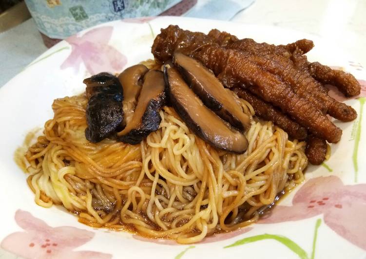 Step-by-Step Guide to Prepare Ultimate Mushroom Chicken Feet Noodle