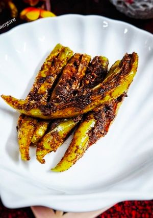 भरवा बेसन मिर्ची रेसिपी मुख्य फोटो