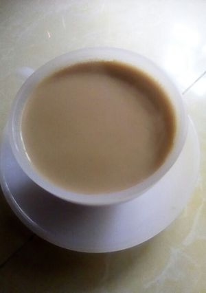 A picture of Ginger, black pepper, cardamom and cinnamon flavored tea.