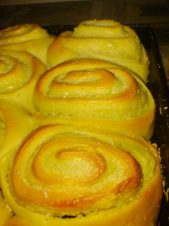 Una foto de ROLLS DE CREMA PASTELERA Y COCO🤗