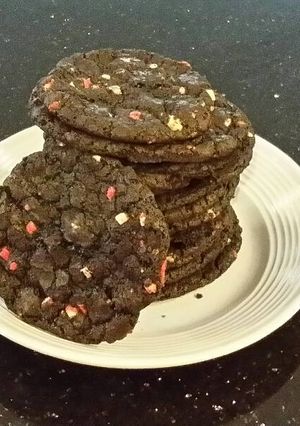 A picture of Milk Chocolate Mint Chip Cookies.