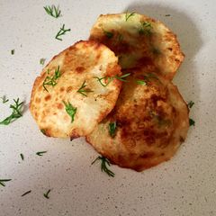 A picture of Potatoes samosa.