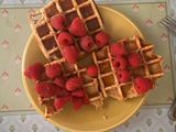 Waffles integrais com framboesas