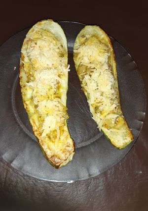 Una foto de Zucchini relleno