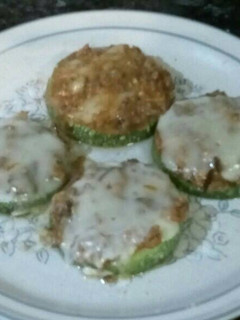 Una foto de Montaditos de calabacín con carne