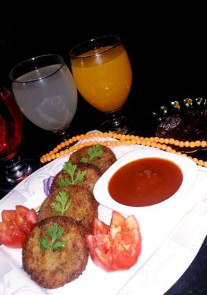 A picture of White sauce kabab.