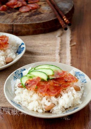 Hình của món Xôi lạp xưởng.