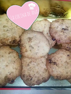 Una foto de Galletas multicereales con chocolate / Muesli choco cookies