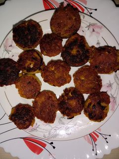 স্টাফড ওনিয়ন রিং(stuffed onion ring recipe in bengali) রেসিপির প্রধান ছবি