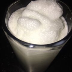 A picture of Vanilla milk shake.