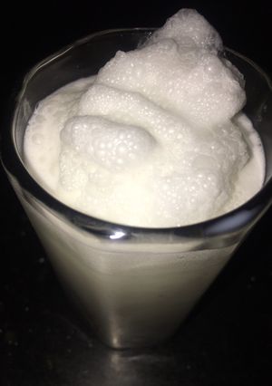 A picture of Vanilla milk shake.