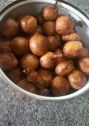 A picture of Peppered puff puff.