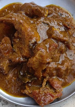 देसी स्टाइल मटन करी (desi style mutton curry recipe in Hindi) रेसिपी मुख्य फोटो