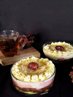 Foto resep Dessert box kurma vla teh (tanpa terigu) dengan cream ekonomis