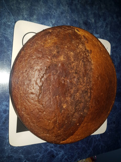 Una foto de Cake white and black