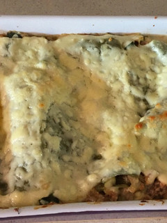 Una foto de Lasaña vegetariana de atún y verduras