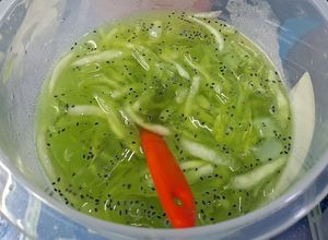 Foto resep ES KUWUT MELON - SAJIAN LEBARAN / HIDANGAN HARI RAYA / ACARA KELUARGA