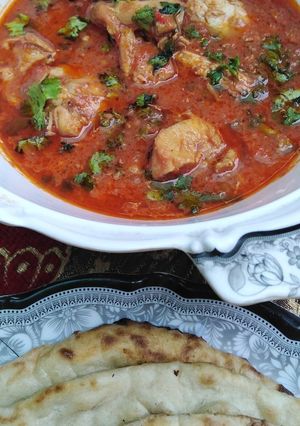 A picture of Chicken karahi 😋.