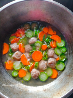 Foto resep Sop Oyong Wortel Bakso