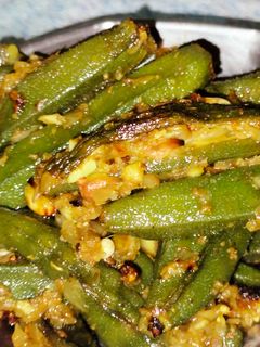 मसाले वाली भिंडी(masale wali bhindi recipe in hindi) रेसिपी मुख्य फोटो